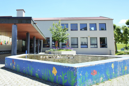 Schulhaus Neudorf